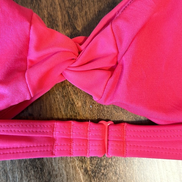 Aerie bathing suit top. - Picture 4 of 6